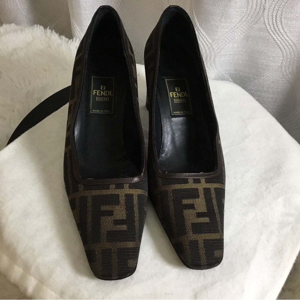 Fendi Brown FF Logo Square-Toe Slip-On Heels - Picture 5 of 15